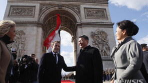 시진핑, 프랑스 국빈방문 돌입…에어버스 300대 구매