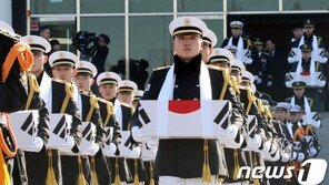 DMZ 화살머리고지서 찾은 6·25전투영웅, 대전현충원 안장
