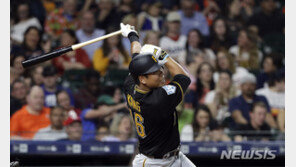 강정호, 시범경기서 1안타 2볼넷…타율 0.250