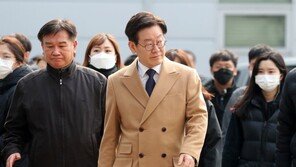 “내 인생 걸린 문제, 정확히 말하라”…이재명, 책임회피 증인 질타