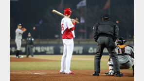 대타 ‘투수’ 문경찬? 어수선했던 광주의 9회말