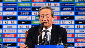 상암벌 찾은 정몽준 FIFA 전 부회장, 한국축구 외교 탄력받나?