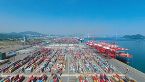 국내 ‘수출입 물동량’ 8년 연속 1위… “글로벌 종합항만으로 도약할 것” 