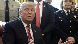 “트럼프가 철회 지시한 제재는 21일 재무부 발표 내용”