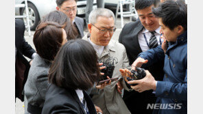 ‘김성태 딸 채용 의혹’ KT 前사장, 구속심사 침묵 출석