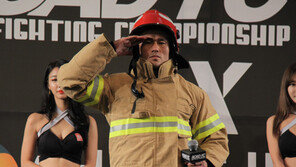 ‘소방관 파이터’ 신동국, 하야시와 재대결 ‘로블로 아쉬움 떨쳐낸다’