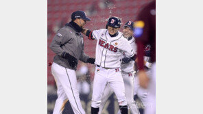 ‘원샷원킬’ 첫 타석에서 끝내준 정수빈의 존재감