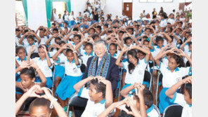 초중고에 다목적 교육시설 기증 ‘우정학사’ 인재의 산실로 명성