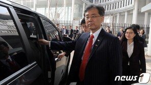 靑 “김현종, 28일 청와대 복귀…외교사안 상세히 전하기 어려워”