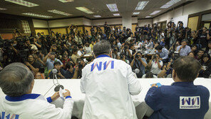 태국 하원선거, “현 총리당 118석 대 탁신당 137석”