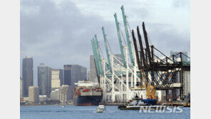 美 작년 4분기 GDP 성장률 확정치 2.2%…잠정치 대비 0.4%p↓