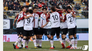 마음을 비운 최용수, 그러나 FC서울의 속은 차고 있다