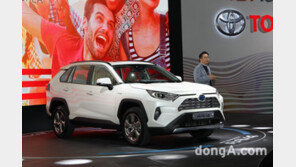 [2019 서울모터쇼] 도요타, 5세대 ‘신형 라브4’ 공개…오는 5월 사전계약