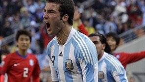 이과인, 아르헨티나 대표 은퇴…9년전 한국전 해트트릭