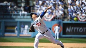 “다저스 좌완 계보 이어”…‘개막전 선발승’ 류현진에 쏟아진 찬사