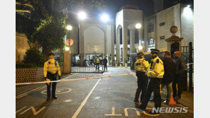 런던서 흉기 공격 4명 부상…경찰, 도주 용의자 추적중