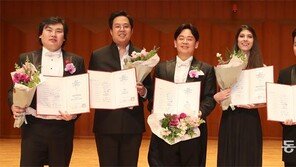 우승 놓쳤지만… 역경 딛고 우뚝 선 차세대 목소리