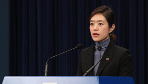 조동호·최정호 낙마, 靑 “국정원 정보 미사용…조국·조현옥 경질 검토 無”