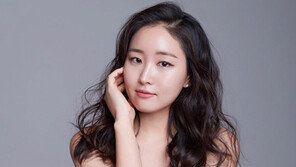 [리뷰] 김정은 피아노 독주회 ‘객석으로 스며드는 아픔’