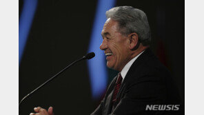 뉴질랜드 정부, 시민 총기 2300억원어치 사들인다