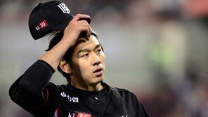 ‘ERA 9.00’ 이대은, 두산 타선 넘지 못하고 데뷔 첫 패전