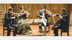 늘 한 방에서 숨쉬는 친구들처럼… 일치된 호흡서 나오는 깊은 울림