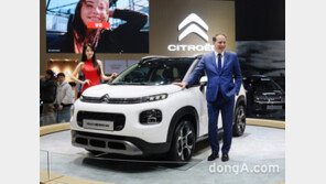 [2019 서울모터쇼]파비앙 페논 주한 프랑스 대사 방문