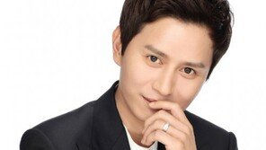 “배우 이연희·김민종, 식목일 무궁화 묘목 나눠드려요”