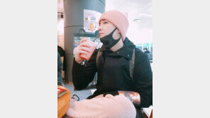 [내가 왜 떴게?] 남자는 핑크다…FT아일랜드 이홍기, 핑크