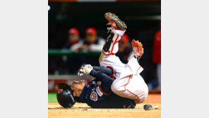 ‘리드오프+중견수’ 민병헌의 난 자리, 롯데에는 뼈아프다