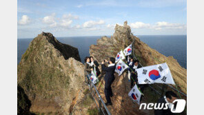 ‘독도 일본땅’ 담은 日교과서 유감·시정촉구 결의안 국회 통과