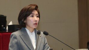 나경원 “애국당표 왔으면 창원성산도 이겨…우파 통합해야”