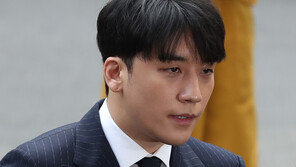 경찰, ‘승리 생일파티’ 여성들 소환…참석 경위 등 조사