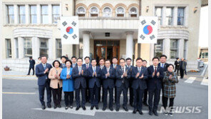 홍영표 “한국당, 朴·金 인신공격 도넘어…법적책임 물을 것”