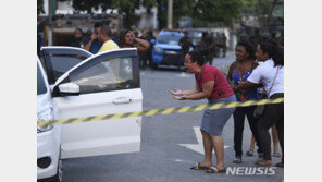 일가족 탄 차량에 80발 총격한 브라질 군인 10명 체포