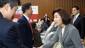 한국당 “고성 산불 재난 보도 부실…KBS 사장 사퇴하라”