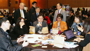 “생활기록부 너무 획일적” “솔직하게 쓰기 어려워”… 6개 지역 고교-대학 원탁토의