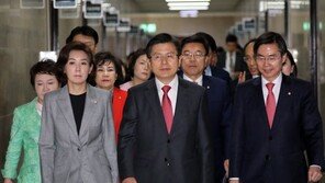 인사 공세에 대북현안까지…한국당, 여론주도권 잡을까