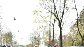 바른미래 내홍 속 독일서 안철수 근황 포착…국내 복귀 선 긋나