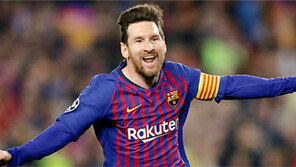 챔스 8강전 바르사-유벤투스 희비… 하늘은 ‘축구神들의 결승전’을 외면했다