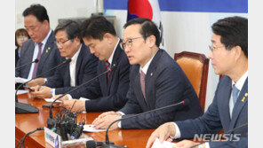 홍영표 “황교안, 지지세력 결집 위해 막말…극우정당 되고 싶나”