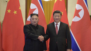 푸틴 회담 앞둔 김정은, 시진핑에 “의리 변함없이 지킬 것”