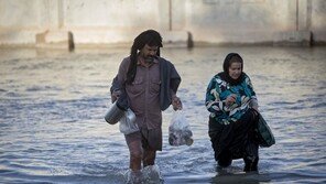 때 아닌 폭우-추위…이상기후로 몸살 앓는 중동·북아프리카