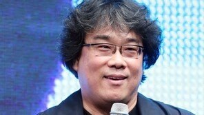 봉준호 감독 “‘기생충’ 개봉 설레고 초조해…기생충 등장 NO”