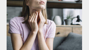 건조한 날씨에 ‘콜록콜록’… 감기인 줄 알았는데 ‘급성 후두염’