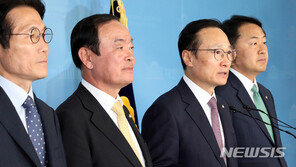 여야 4당, 23일 의총 열고 ‘패스트트랙’ 추인…한국당은 반대 의총