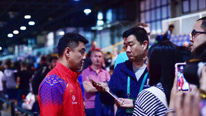 국제탁구연맹 “도쿄올림픽 이후 탁구공 노란색으로”