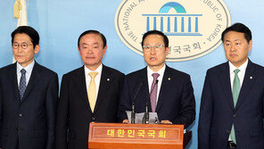 한국당 뺀 여야 4당, 선거제·공수처 패스트트랙 추인…한국당 “총력 저지”