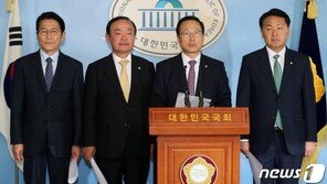 ‘패스트트랙 추인’ 끝낸 여야 4당 “한국당, 동참하라” 압박