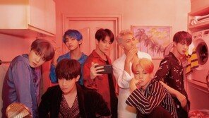 [연예뉴스HOT①] 방탄 출연 ‘선데이…’ 일본해 표기 삭제